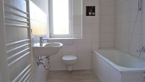 Foto - Wohnung zum Mieten in Bitterfeld-Wolfen OT Wolfen 461,51 € 69.4 m²