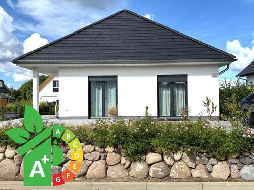 Foto - Haus zum Kaufen in Glowe 649.000,00 € 103 m²