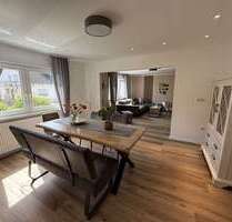 Haus zum Kaufen in Großrosseln 250.000,00 € 280 m²