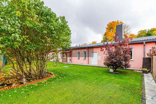 Foto - Haus zum Kaufen in Rosenthal am Rennsteig ( Harra) 390.000,00 € 250 m²