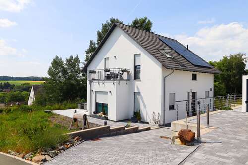 Foto - Haus zum Kaufen in Weißdorf 389.000,00 € 137 m²