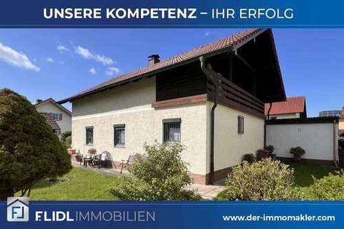 Foto - Haus zum Kaufen in Pocking 259.000,00 € 121 m²