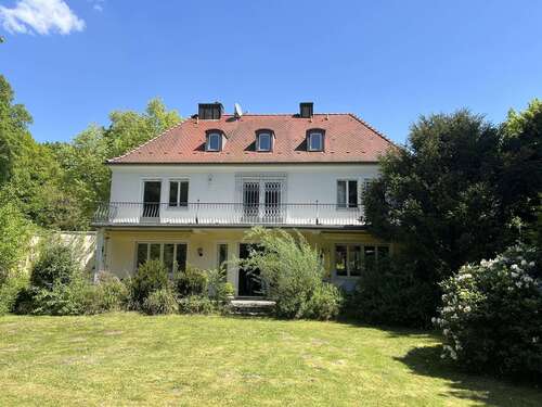 Foto - Haus zum Kaufen in Nürnberg 2.790.000,00 € 240 m²