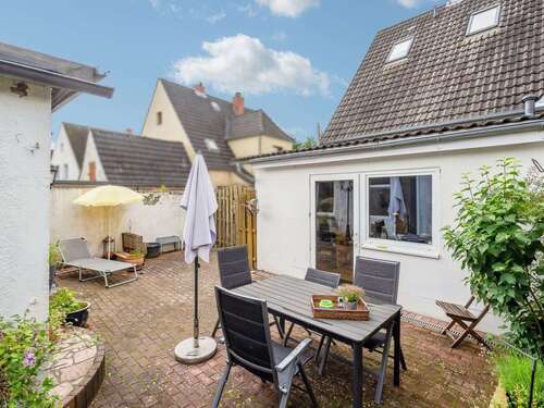 Foto - Haus zum Kaufen in Lübeck 249.000,00 € 82 m²