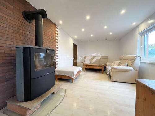 Foto - Haus zum Kaufen in Netphen Irmgarteichen 199.000,00 € 211 m²