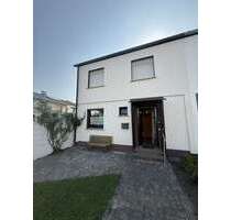 Haus zum Kaufen in Niederkassel 370.000,00 € 81 m²