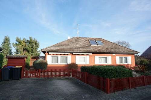 Foto - Haus zum Kaufen in Aßlar-Berghausen 410.000,00 € 191.93 m²