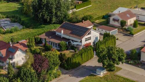 Foto - Haus zum Kaufen in Burgrieden 827.500,00 € 329.37 m²