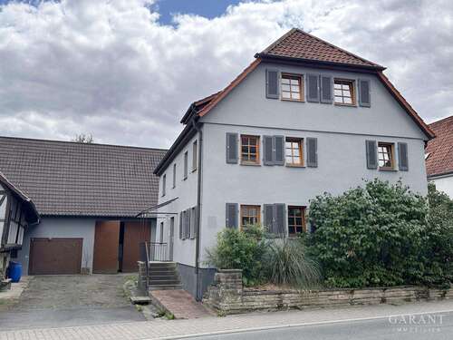 Foto - Haus zum Kaufen in Siegelsbach 350.000,00 € 240 m²