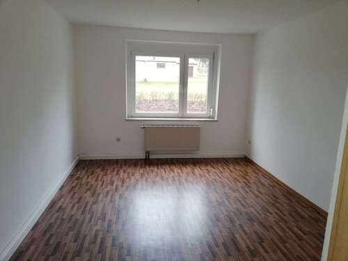 Foto - Wohnung zum Mieten in Sachsen - Weischlitz 280,00 € 57.46 m²