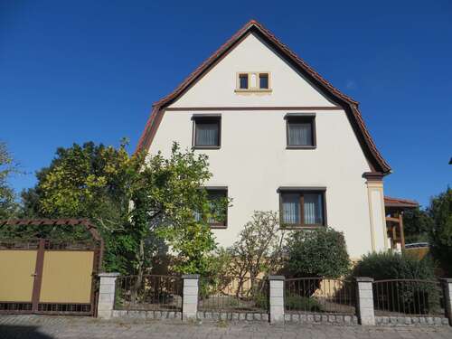 Foto - Haus zum Kaufen in Stendal 300.000,00 € 140 m²