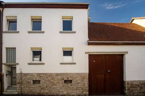 Foto - Haus zum Kaufen in Kraichtal-Unteröwisheim 299.000,00 € 140 m²