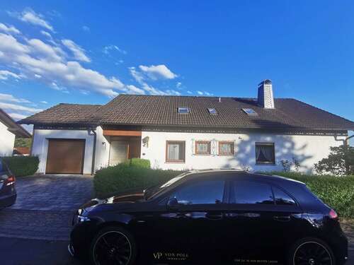 Foto - Haus zum Kaufen in Holzminden 240.000,00 € 210 m²