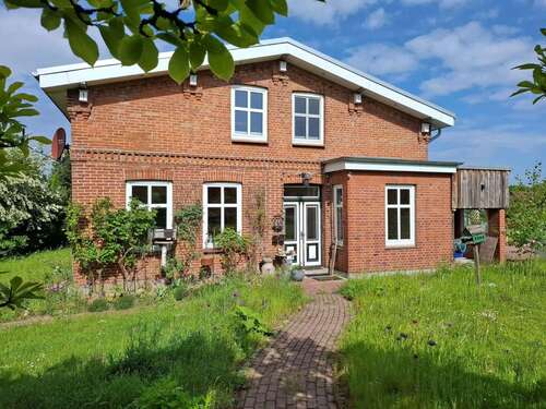 Foto - Haus zum Kaufen in Ahrensbök-Gnissau 599.000,00 € 280 m²