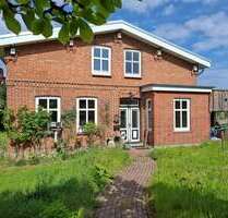 Haus zum Kaufen in Ahrensbök-Gnissau 599.000,00 € 280 m²