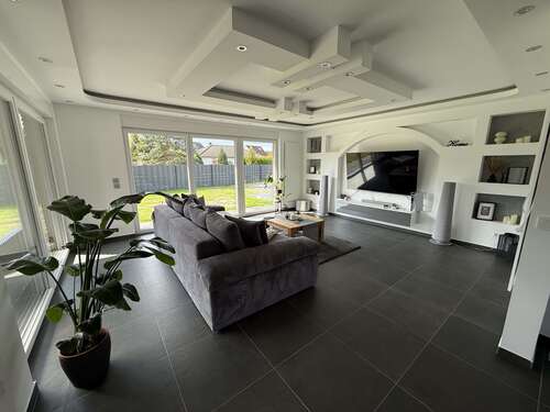 Foto - Haus zum Mieten in Hambühren 1.850,00 € 148 m²