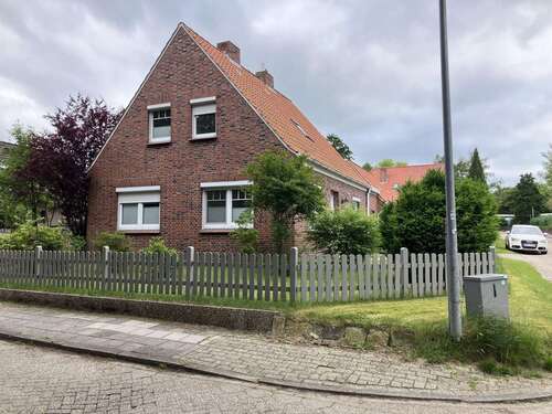 Foto - Haus zum Kaufen in Weener-Möhlenwarf 190.000,00 € 108 m²