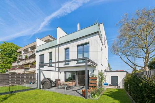 Foto - Haus zum Kaufen in Eschborn 1.049.000,00 € 164.69 m²