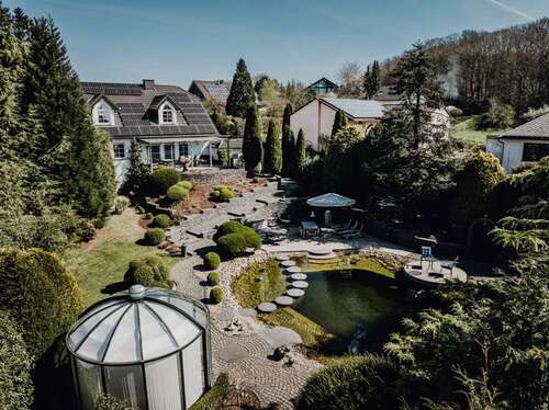 Foto - Haus zum Kaufen in Mayen Kürrenberg 1.100.000,00 € 256 m²