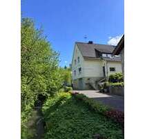 Haus zum Mieten in Altenbeken 1.450,00 € 216 m²