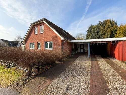 Foto - Haus zum Kaufen in Schwabstedt 220.000,00 € 133.06 m²