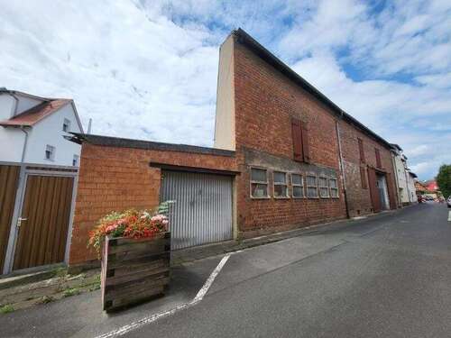 Foto - Haus zum Kaufen in Großostheim 199.000,00 € 233 m²