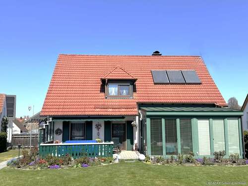 Foto - Haus zum Kaufen in Erdweg Kleinberghofen 939.000,00 € 200 m²