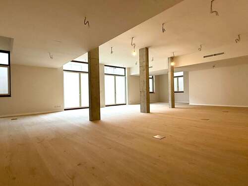 Foto - Büro in Berlin 2.750,00 € 166.17 m²