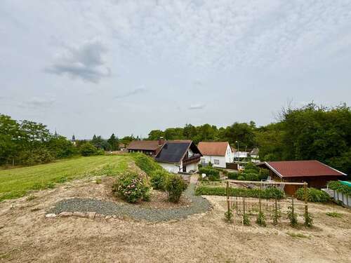 Foto - Haus zum Kaufen in Großkarlbach 599.000,00 € 300 m²