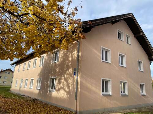 Foto - Wohnung zum Mieten in Traunreut 634,00 € 56.06 m²
