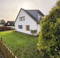 Haus zum Mieten in Solingen 1.600,00 € 140 m²