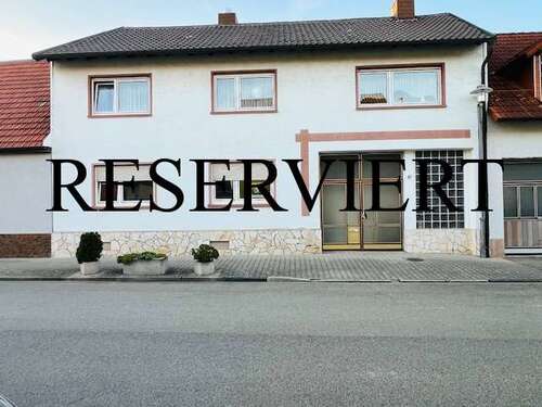 Foto - Haus zum Kaufen in Oberhausen-Rheinhausen 310.000,00 € 144 m²