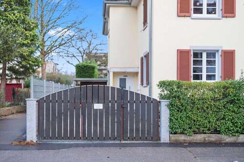 Foto - Haus zum Kaufen in Freiburg im Breisgau 1.585.000,00 € 250 m²