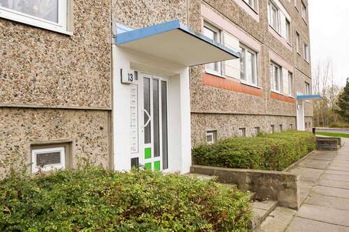 Foto - Wohnung zum Mieten in Neubrandenburg 210,00 € 46.17 m²