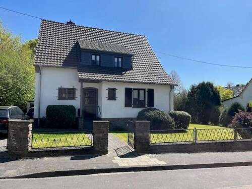 Foto - Haus zum Kaufen in Neuwied 495.000,00 € 165 m²