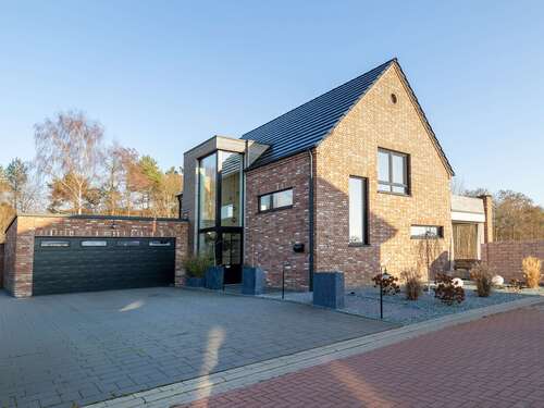 Foto - Haus zum Kaufen in Ostercappeln Schwagstorf 651.000,00 € 201.43 m²