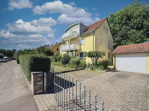 Foto - Haus zum Kaufen in Stuttgart 950.000,00 € 250 m²