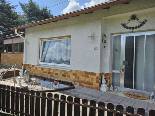 Foto - Haus zum Mieten in Niederhosenbach 600,00 € 120 m²