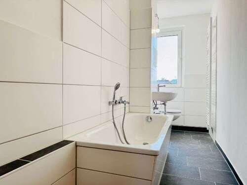 Foto - Wohnung zum Mieten in Freital 390,02 € 61.42 m²