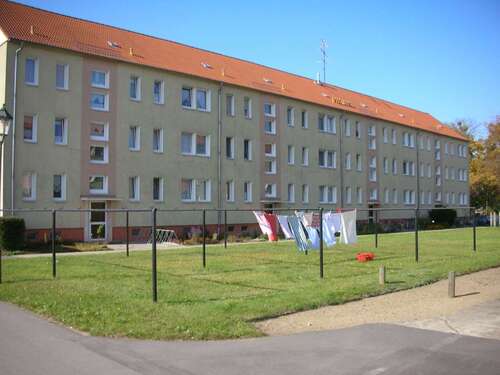 Foto - Wohnung zum Mieten in Golßen 323,78 € 59.96 m²