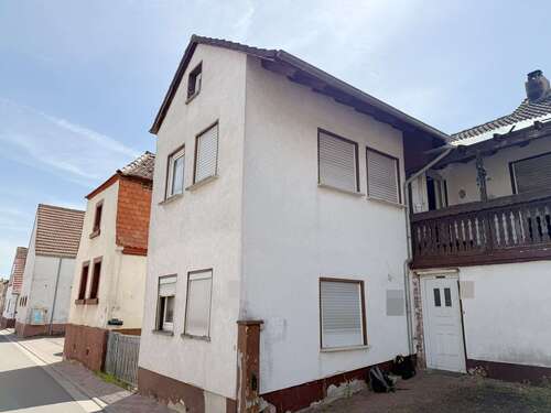 Foto - Haus zum Kaufen in Börrstadt 74.000,00 € 120 m²