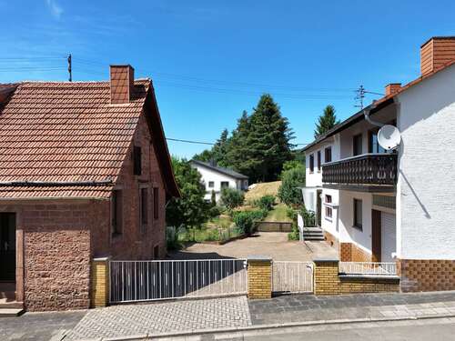 Foto - Haus zum Kaufen in Queidersbach 288.000,00 € 215.9 m²
