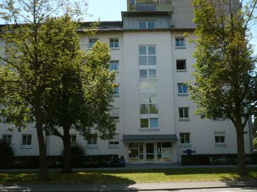 Foto - Wohnung zum Mieten in Regensburg 782,19 € 71.19 m²