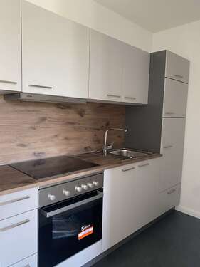 Foto - Wohnung zum Mieten in Zwickau 210,00 € 27.65 m²