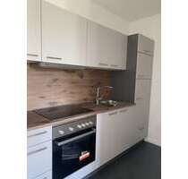 Wohnung zum Mieten in Zwickau 210,00 € 27.65 m²