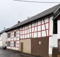 Haus zum Kaufen in Wershofen 88.000,00 € 204 m²