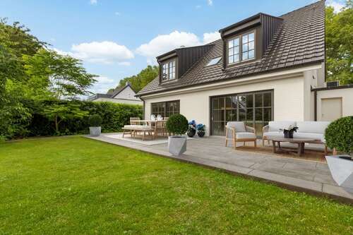 Foto - Haus zum Kaufen in Düsseldorf 4.950.000,00 € 344 m²