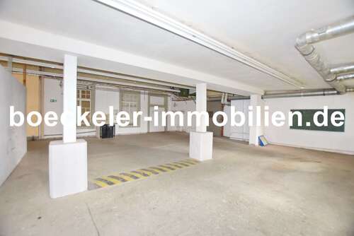 Foto - Halle in Naumburg 1.200,00 € 477 m²