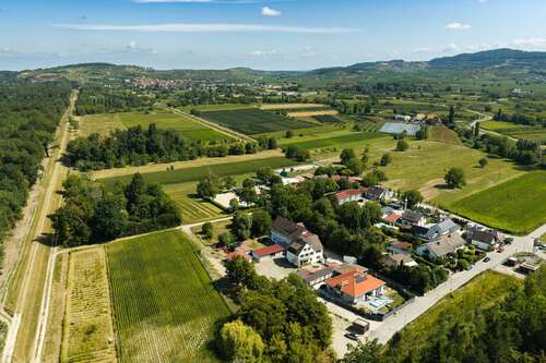 Foto - Haus zum Kaufen in Breisach am Rhein 1.620.000,00 € 667 m²