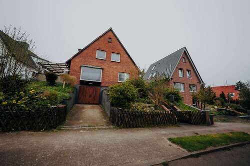 Foto - Haus zum Kaufen in Bad Schwartau 398.000,00 € 102.27 m²
